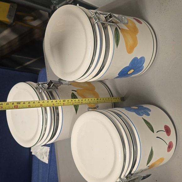 Canister Set. - Picture 2 of 4